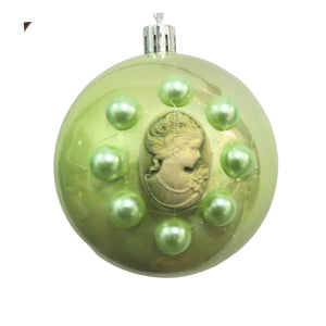 Set Globuri de Craciun Vintage cu Lady Camee 3D si Perle Verde Fistic 6 buc 8 cm domnisoare