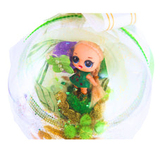 Încărcați imaginea în Galerie, Glob de Craciun Brad Pom pentru Copii cu Figurina Disney Papusile LOL Surprise Green Verde Dots 14 cm verzi