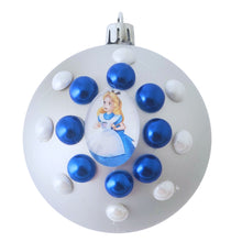 Încărcați imaginea în Galerie, Set Globuri de Craciun Disney pentru Copii Brad Pom Princess Team Turcoaz Glass Alice Cenusaresa Jasmine Elsa 4 buc 8 cm in tara Minunilor