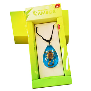Colier cu Pandantiv din Snur Impletit cu Insecta Reala Naturala in Cutie Cadou Domni Barbati Scorpion Auriu-Turcoaz 23x35 mm