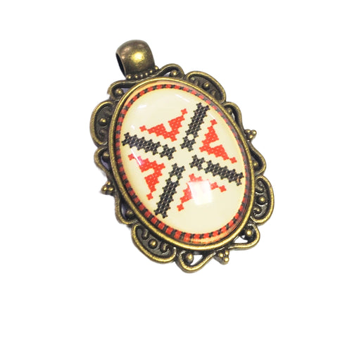 Pandantiv Bijuterie cu Motive Traditionale Taranesti Populare Oval Baza Bronz Cruce Rosu-Negru Cabochon 18x25 mm