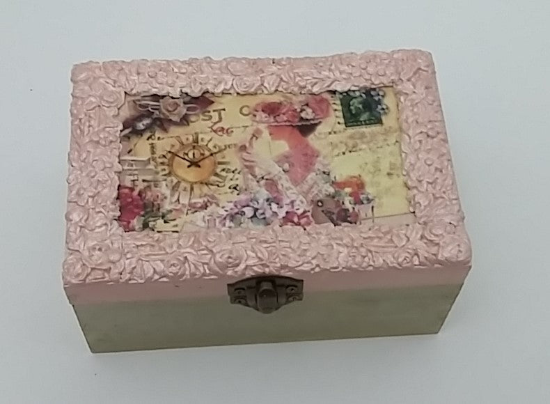 Cutie Bijuterii din Lemn Dama Retro Roz