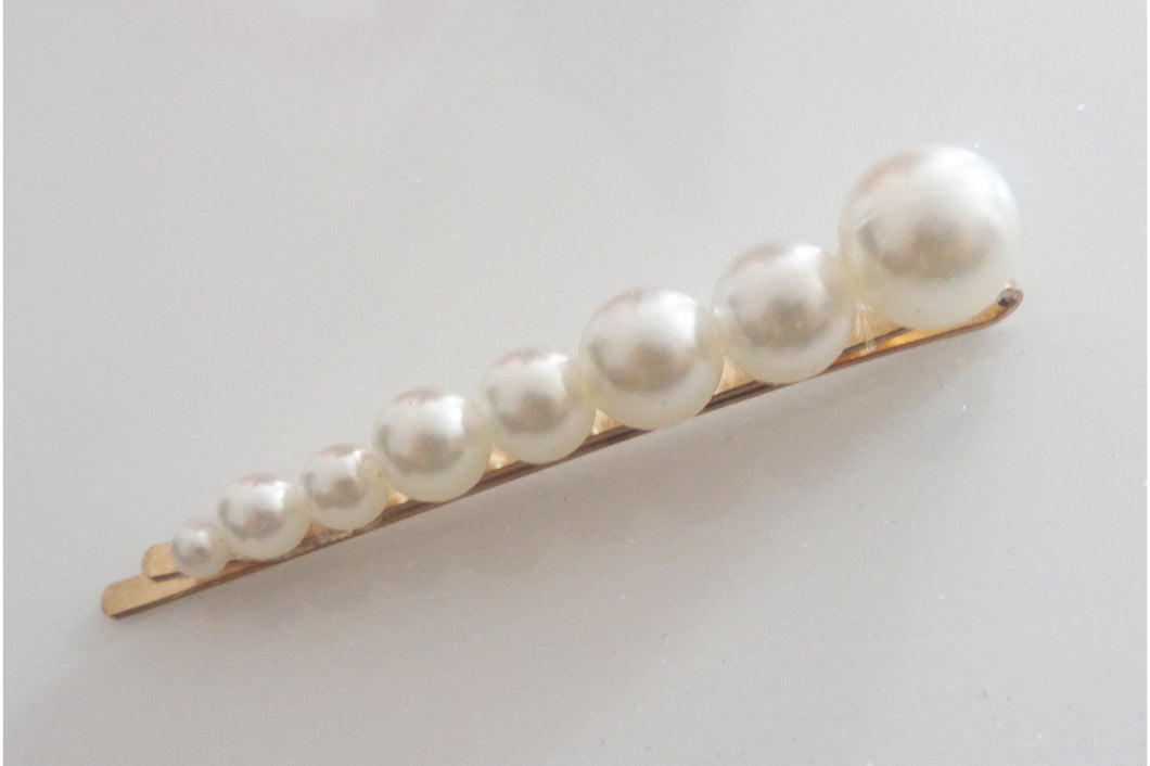 Agrafa Clama de Par cu Perle Aurie Accesoriu Mireasa Alba Mat