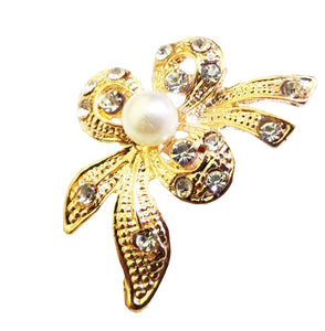 Bjuterie Cadou Femei Doamne Primavara 1 8 Martie Brosa Martisor cu Cristale Strasuri Floare de Colt cu Perla Martisor Ziua Mamei