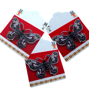 Brosa pe Carton cu Motive Traditionale de Martisor 1 8 Martie Fluture Metal cu Cristale Negre