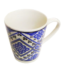 Încărcați imaginea în Galerie, Cana de Apa Ceramica Motive Traditionale Bujori Albastrii