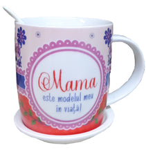 Încărcați imaginea în Galerie, Cana in Cutie Cadou cu Farfurioara si Lingurita Mesaj Te iubesc Mama