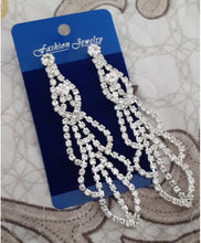 Încărcați imaginea în Galerie, Bijuterii Cercei Eleganti de Nunta sau Ocazie pentru Mireasa cu Strasuri si Cristale Rhinestone