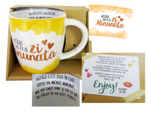 Încărcați imaginea în Galerie, Cana Aniversara in Cutie Cadou &#39;&#39;Astazi va fi o Zi Minunata&#39;&#39;