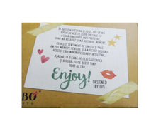 Încărcați imaginea în Galerie, Cana Aniversara in Cutie Cadou &#39;&#39;Inca un An Felicitari&#39;&#39;