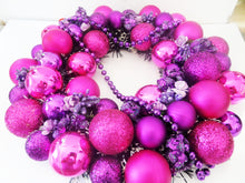 Încărcați imaginea în Galerie, Coronita Advent de Masa Agatat Usa Craciun Mov-Fuchsia cu Roz-Ticlam 30 cm Sarbatori de Iarna
