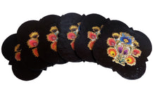 Încărcați imaginea în Galerie, Set 6 Suporturi Pahare Coasters Placute Lemn Motive Poloneze Multicolore Black