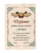 Încărcați imaginea în Galerie, Diploma Personalizata Pergament Cadou cu Mesaj Dedicatie pentru Cea Mai Frumoasa Femeie 21 cm