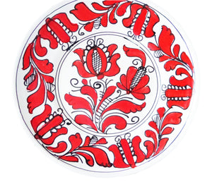Farfurie Decor cu Motive Traditionale Platou Ceramica de Corund Rosie Flori de Crin 16 cm