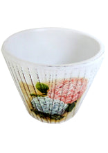 Încărcați imaginea în Galerie, Ghiveci Flori Ceramica Zambile