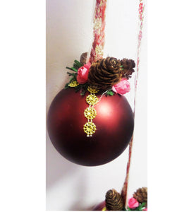 Ghirlanda Decorativa de Craciun Agatat din Globuri Brad Pom de Usa Bordo Visiniu Rosu Ornament cadou