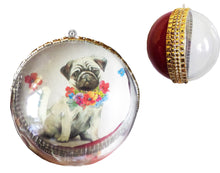 Încărcați imaginea în Galerie, Glob de Craciun Brad Cadou Acril 14 cm Catel Pug cu Flori Multicolore