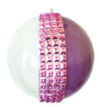 Încărcați imaginea în Galerie, Glob de Craciun Brad Cadou Rotund 14 cm Fetita si Veverita Ei