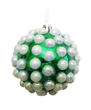 Încărcați imaginea în Galerie, Glob de Craciun cu Perle Albe pentru Brad Pom Verde de 8 cm
