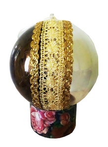 Glob de Craciun Ornament pe Suport 14 cm Trandafiri si Fructe la Masa de Craciun
