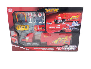 Jucarie Masina in Cutie Cadou Platforma Tir Camion Cars 3 Fulger 95 Piston Cup Rust-eze
