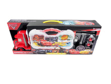 Încărcați imaginea în Galerie, Jucarie Masina in Cutie Cadou Platforma Maxi Camion cu Masini Cars 3 Fulger 95 Piston Cup