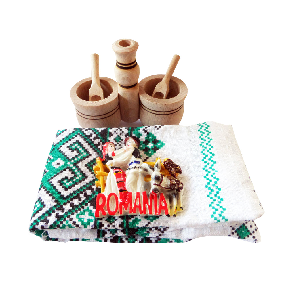 Set Bucatarie Motive Traditionale Taranesti Populare Stergar Prosop, Solnita si Magnet Romania Tarani Dansatori Servete