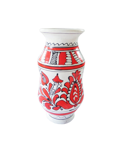 Vaza cu Motive Traditionale Populare Taranesti Romanesti din Ceramica de Corund Rosie Paun si Floare de Lotus 16 cm Romania