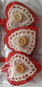 Decoratiuni Lemn de Craciun Set 3 buc Carlige de Rufe Inima cu Broderie